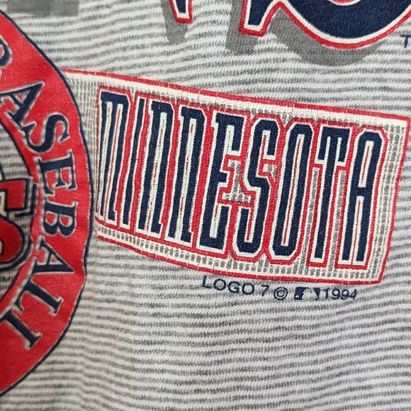 Vintage 1994 Minnesota Twins Shirt - Picture 2 of 6